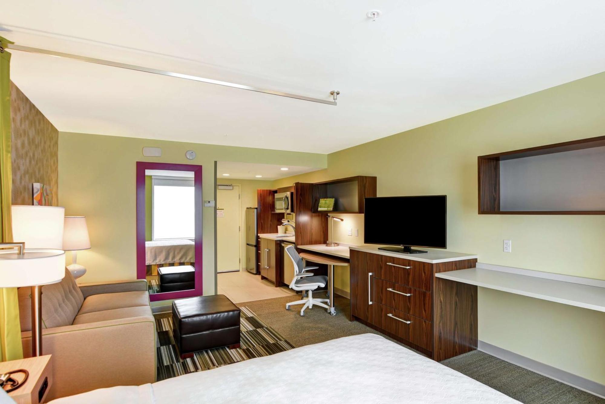 Hotel Home2 By Hilton